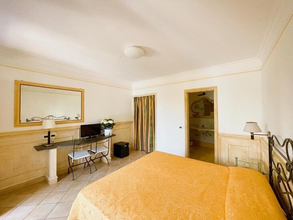 Зображення Lord Byron 3*