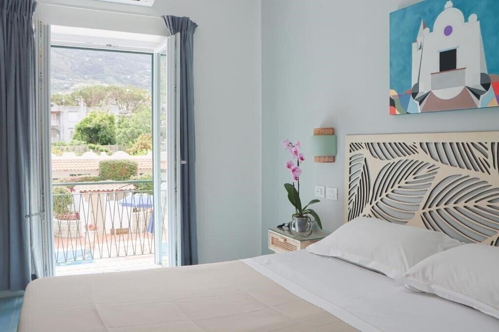 Готель Lord Byron 3*