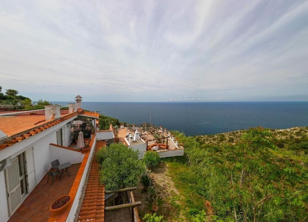 Отель Resort Punto Azzurro 3*