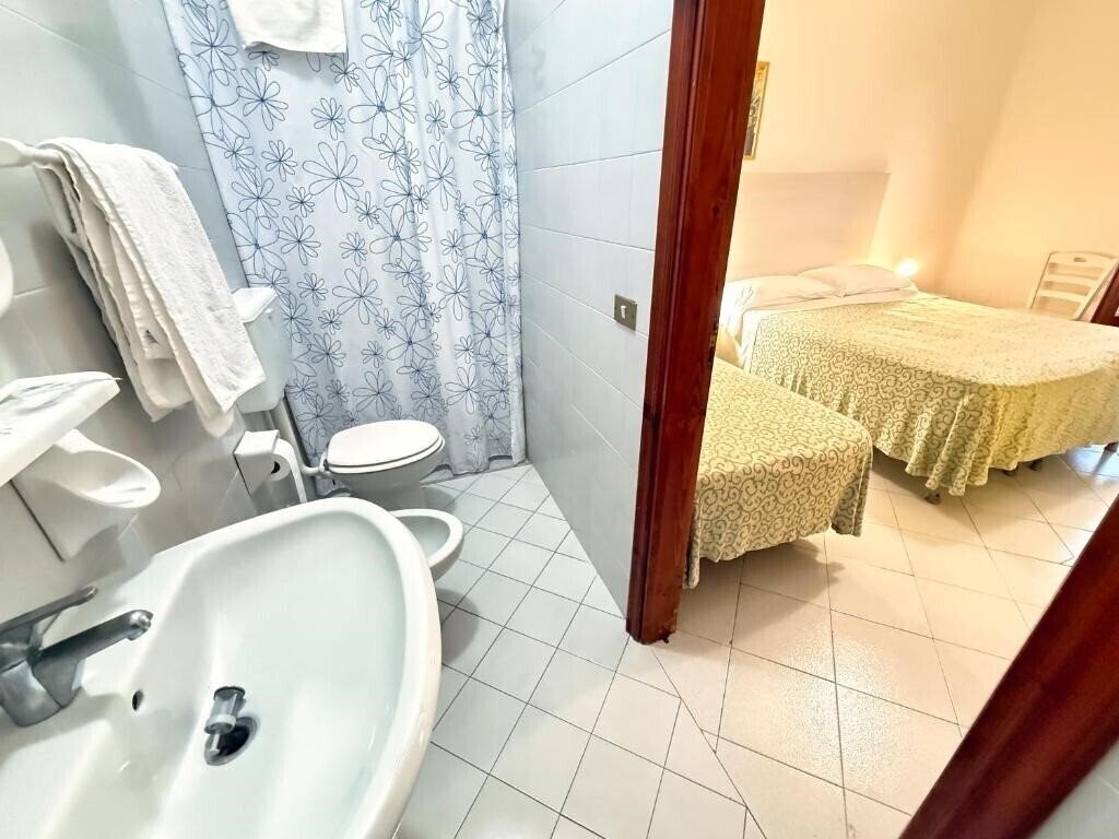 Фото Villa Mena Hotel 3*