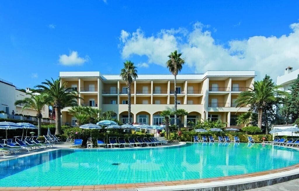 Отель Terme Alexander 4*