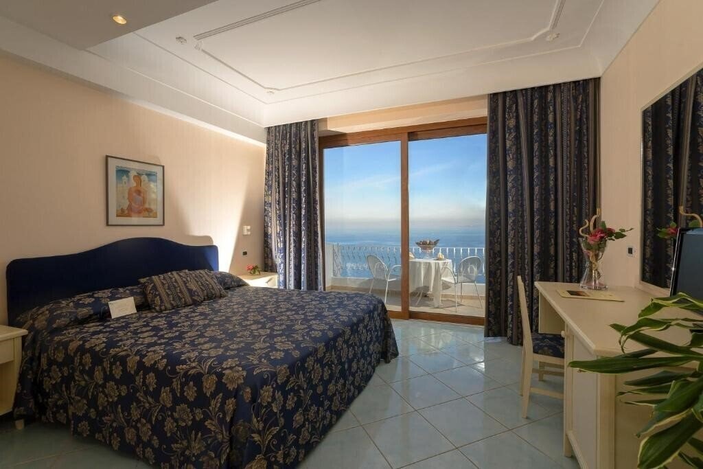 Фото Le Querce 4*