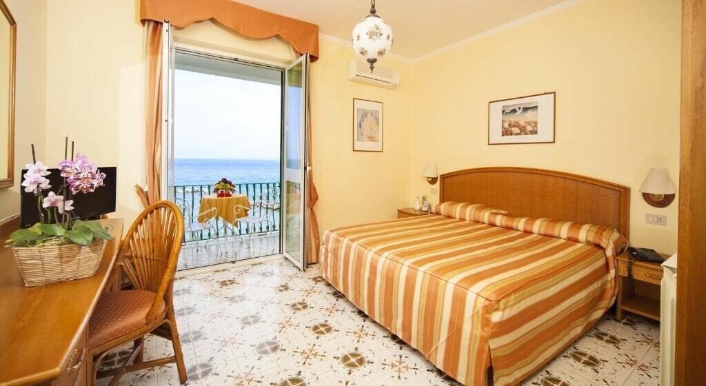 Фото Ambasciatori 4*