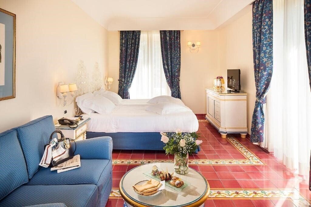 Фото Grand Hotel Excelsior 5*