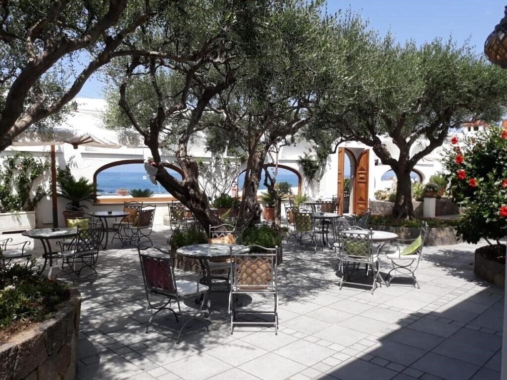 Изображение La Scogliera 3*