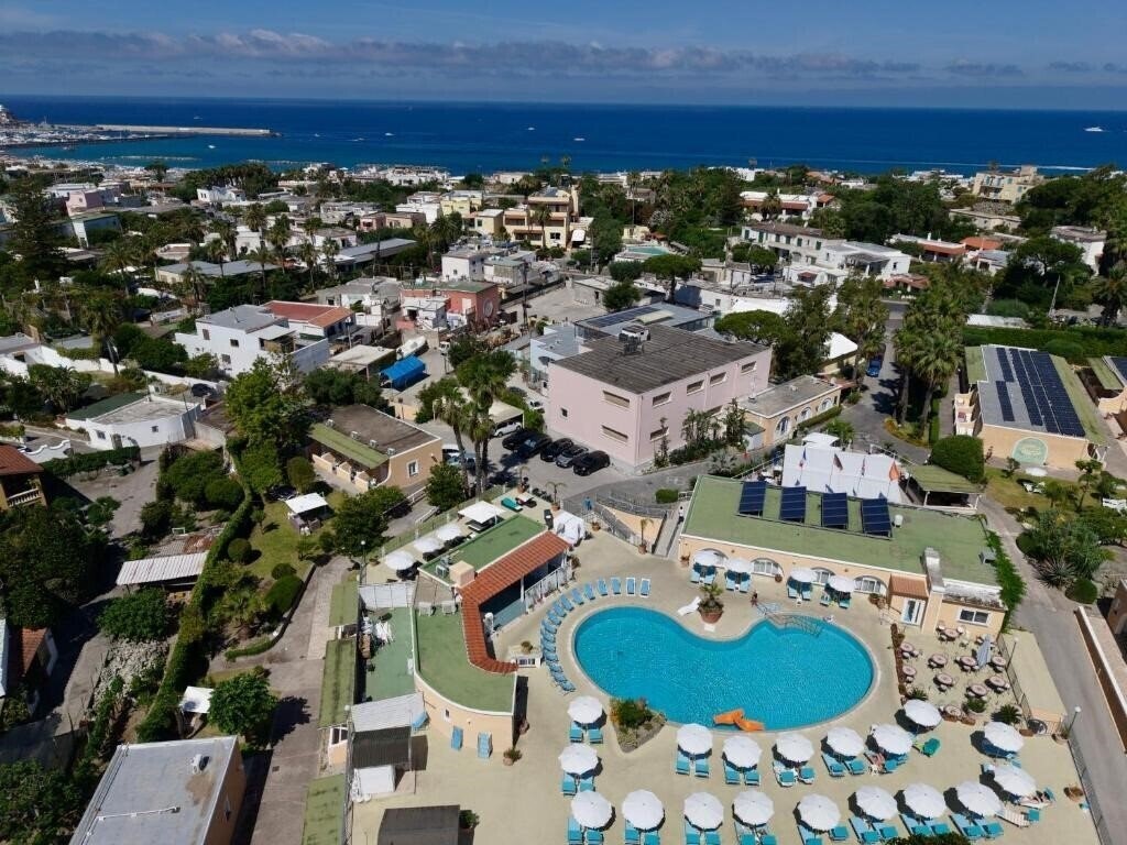 Готель Parco Delle Agavi 4*