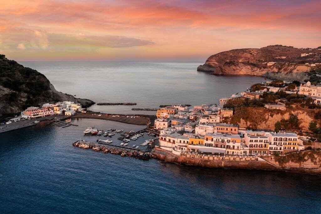 Отель Miramare Sea Resort 4*