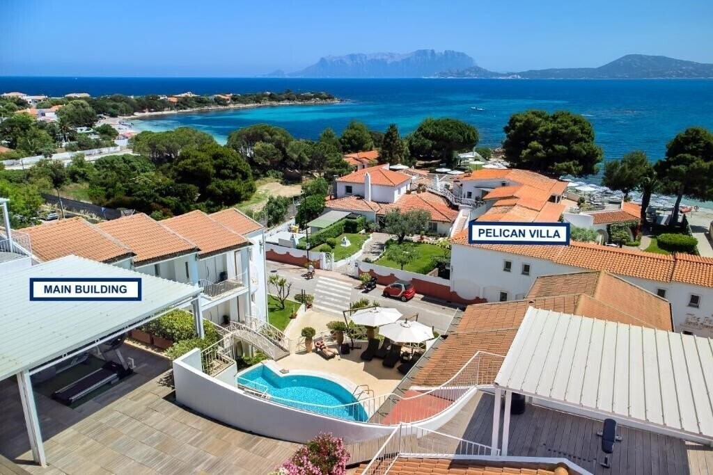 Отель The Pelican Beach Resort & SPA 4*