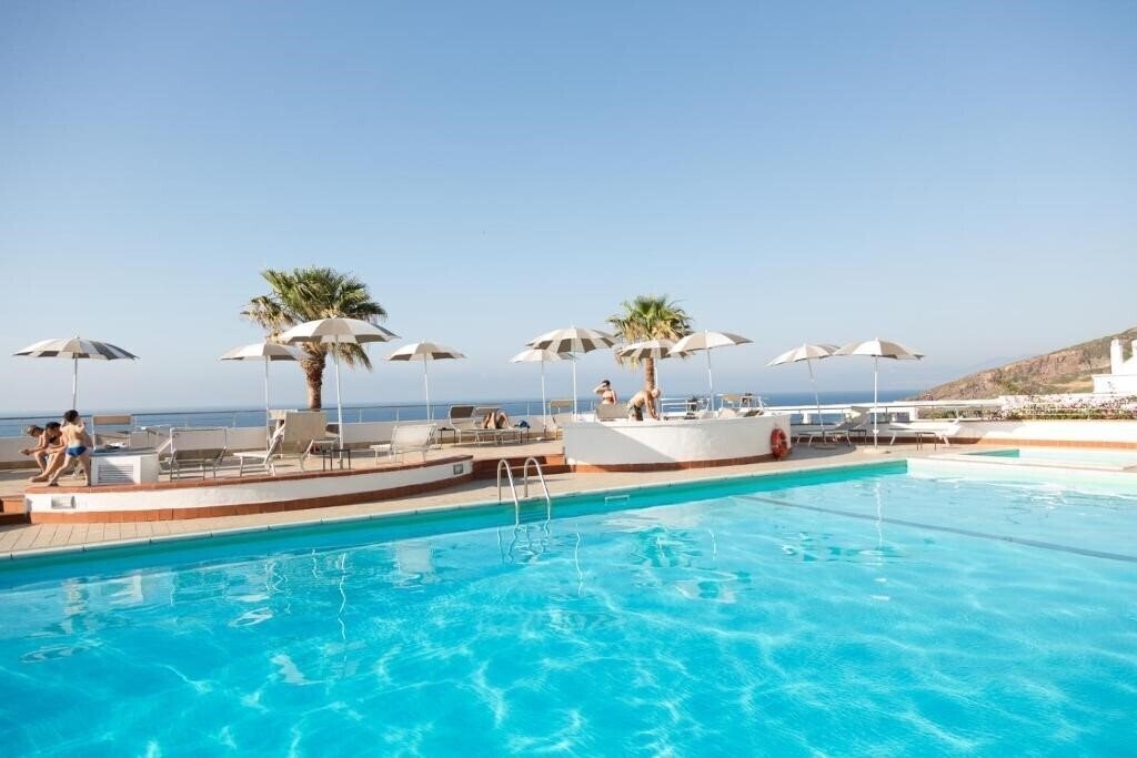 Фотографія Hotel Pedraladda 4*