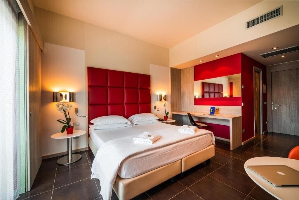 Фотографія Jazz Hotel 4*
