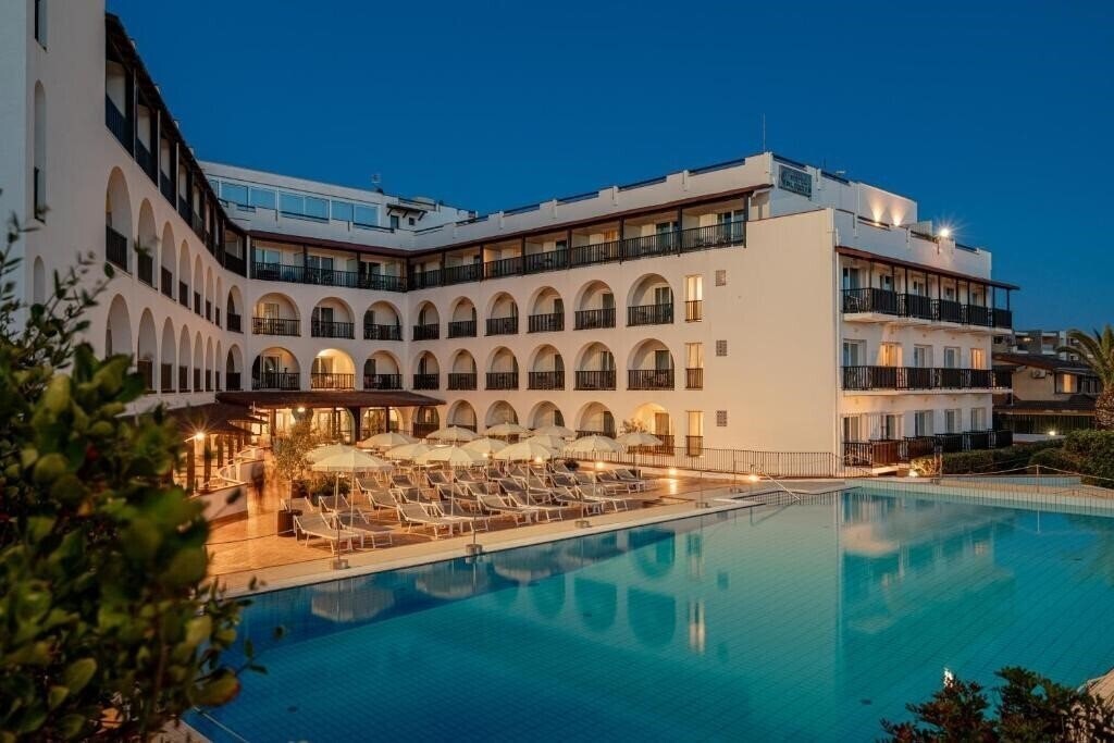 Фото Hotel Calabona 4*