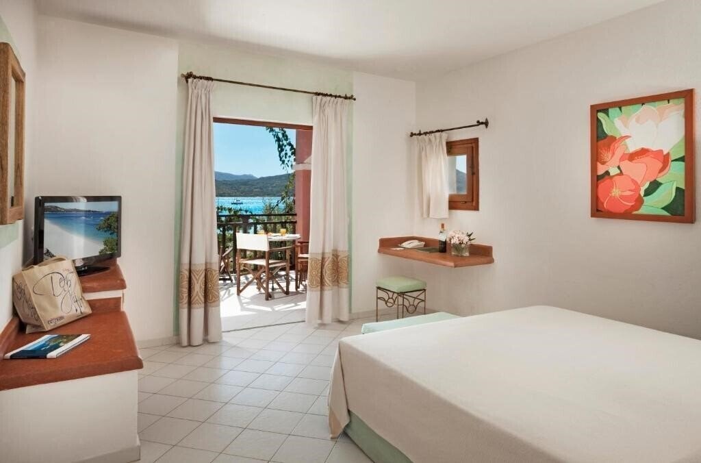 Фото Cala di Falco Resort 4*