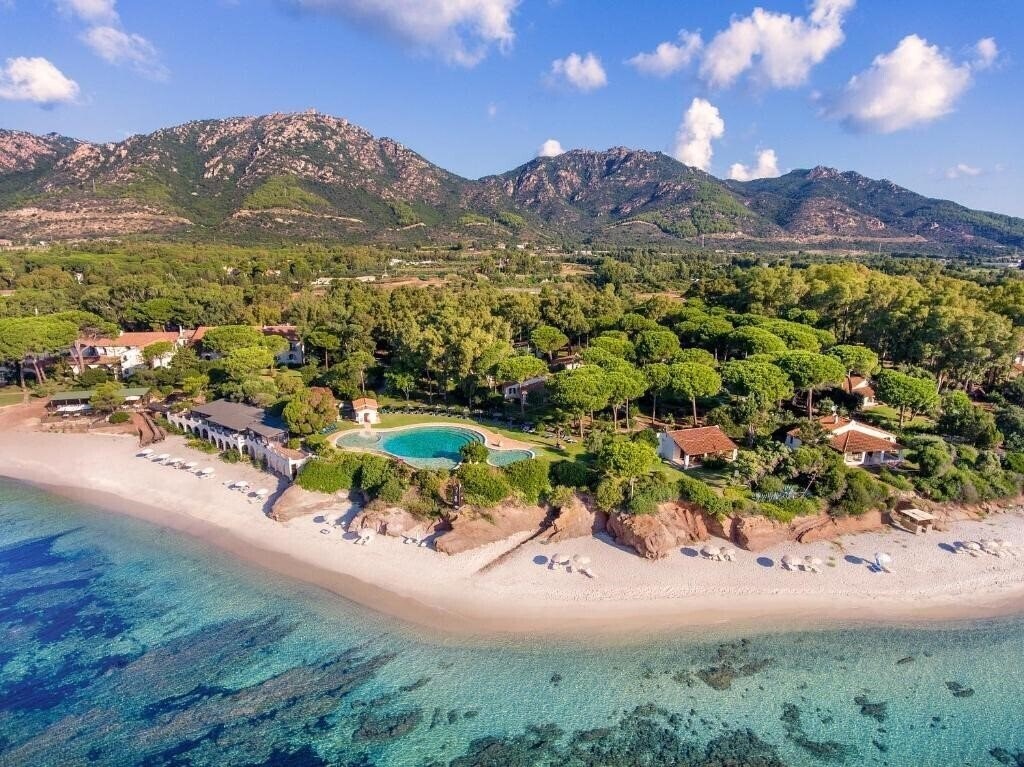 Отель Is Morus Relais 4*