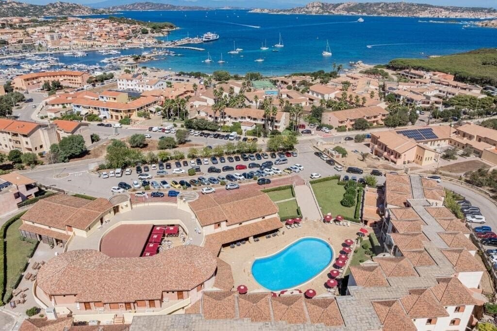 Готель Club Esse Posada Beach 4*