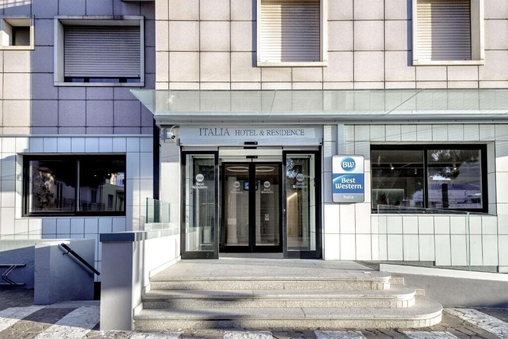 Отель Best Western Hotel Residence Italia 3*