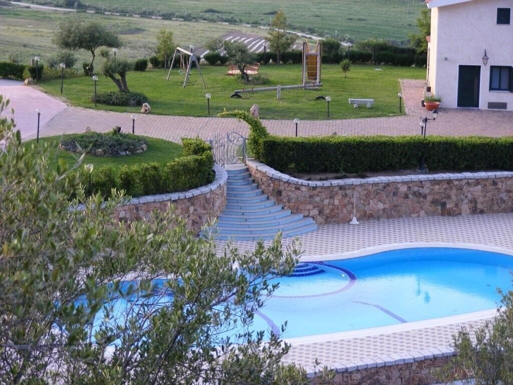 Фото Tenuta Su Vrau 3*