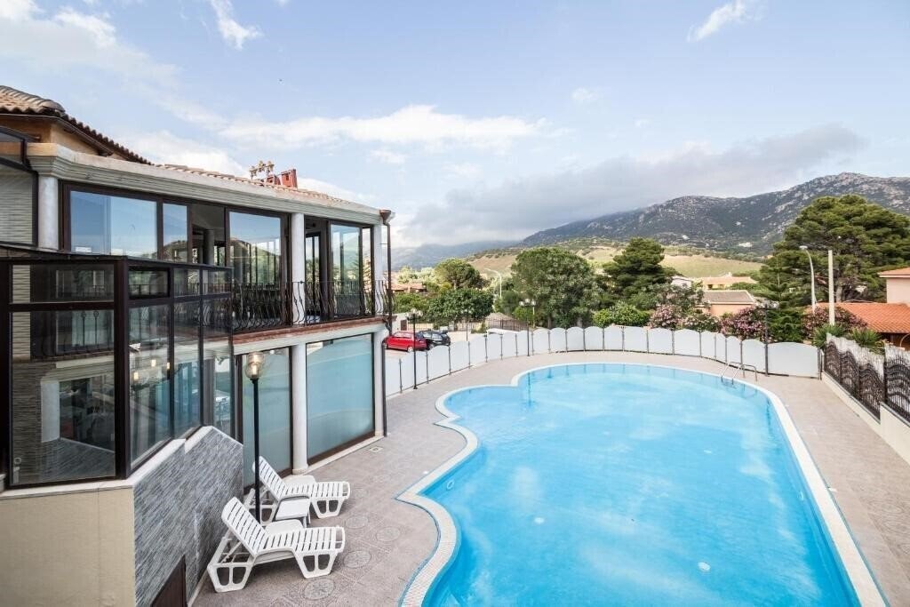 Картинка Solanas Hotel 3*