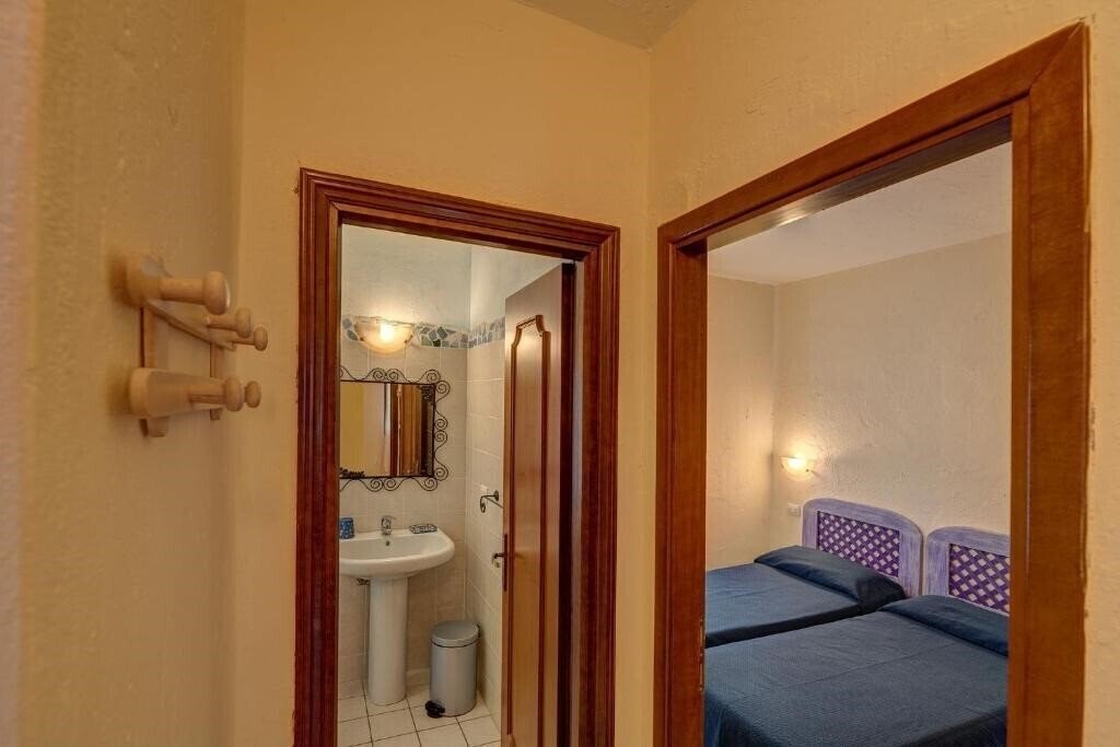 Фотография Residence Baia de Bahas 3*
