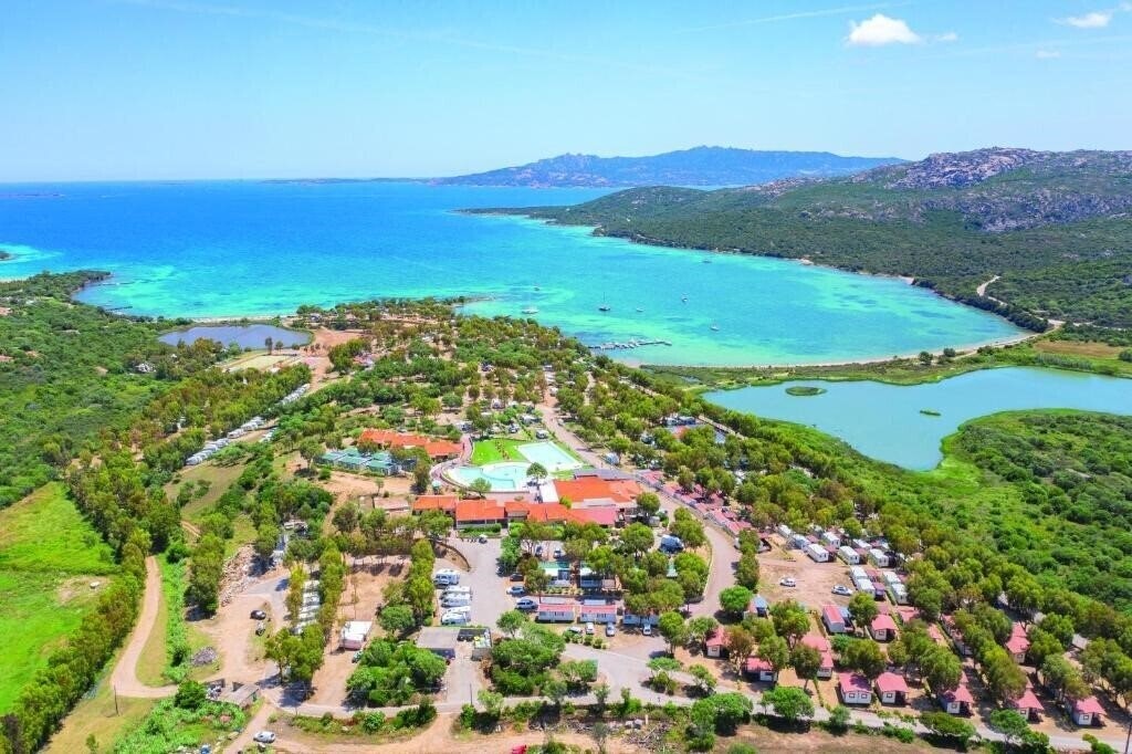Отель Camping Villaggio Capo D'Orso 4*