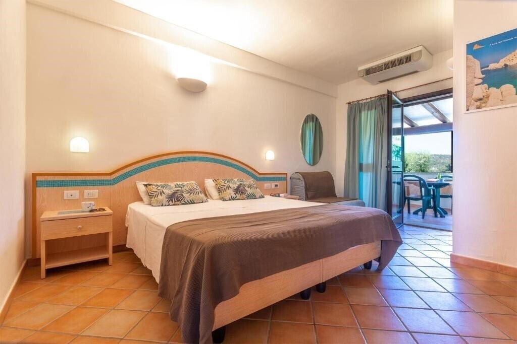 Фото Centro Vacanze Isuledda 4*