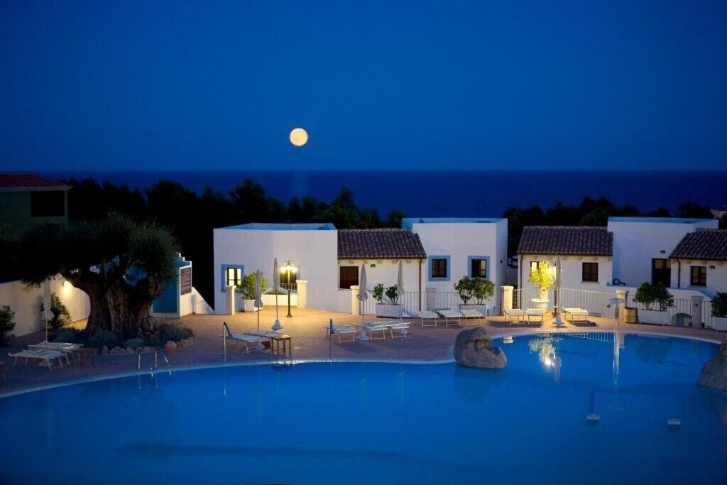 Готель Nuraghe Arvu Hotel 4*