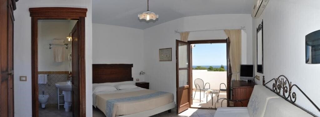 Фото Nuraghe Arvu Hotel 4*