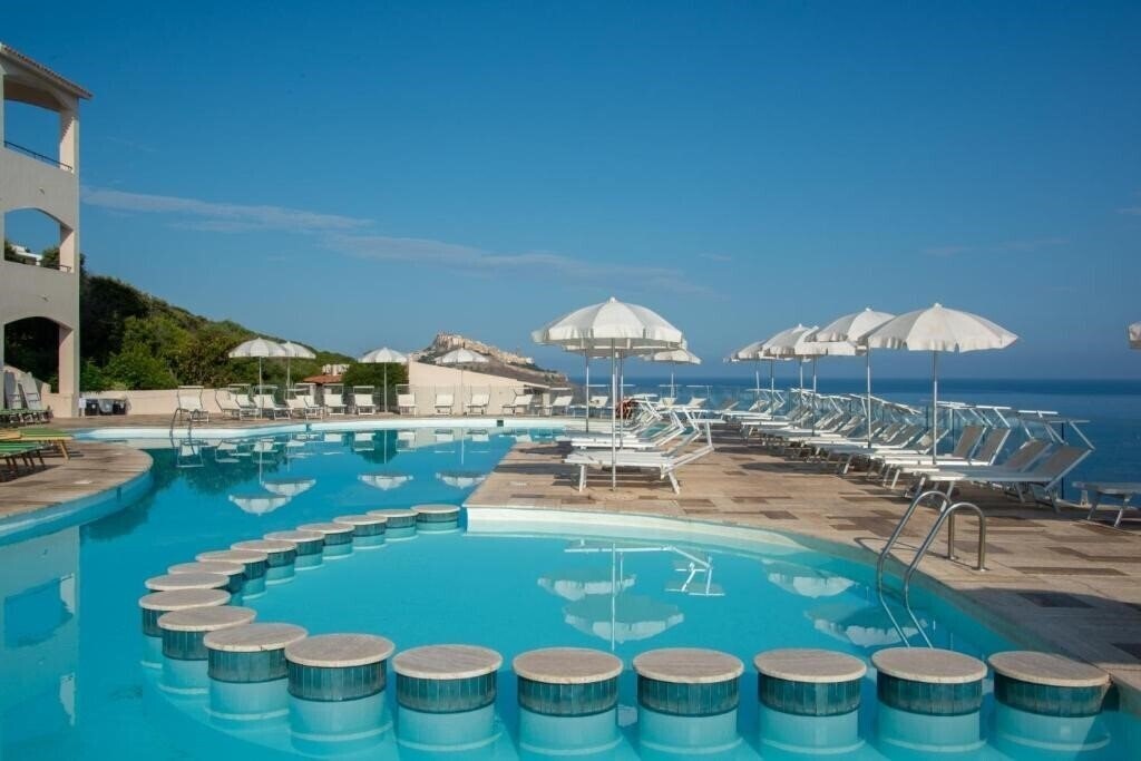 Фотографія Castelsardo Resort 4*