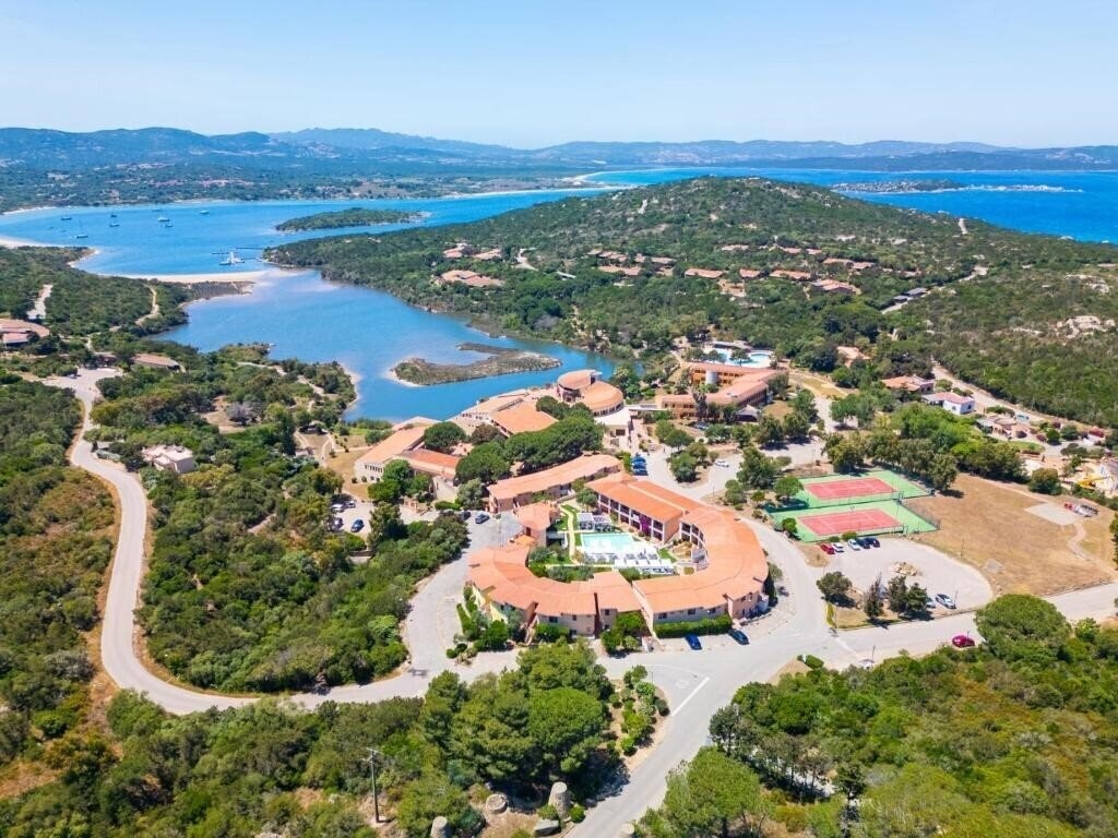 Готель Felix Hotels Residence Hotel Costa Serena 4*