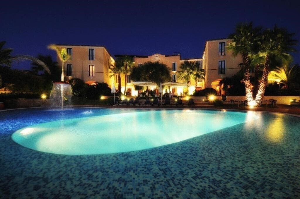 Отель Arbatasar Hotel 4*