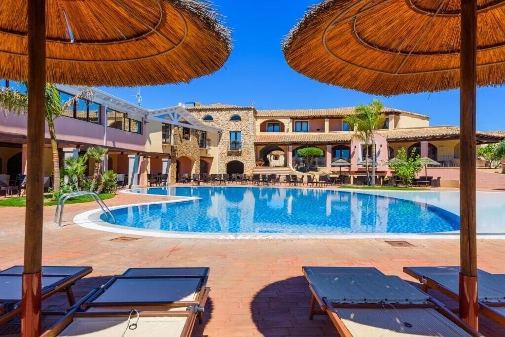 Картинка Valtur Sardegna Eos Costa Rei 4*