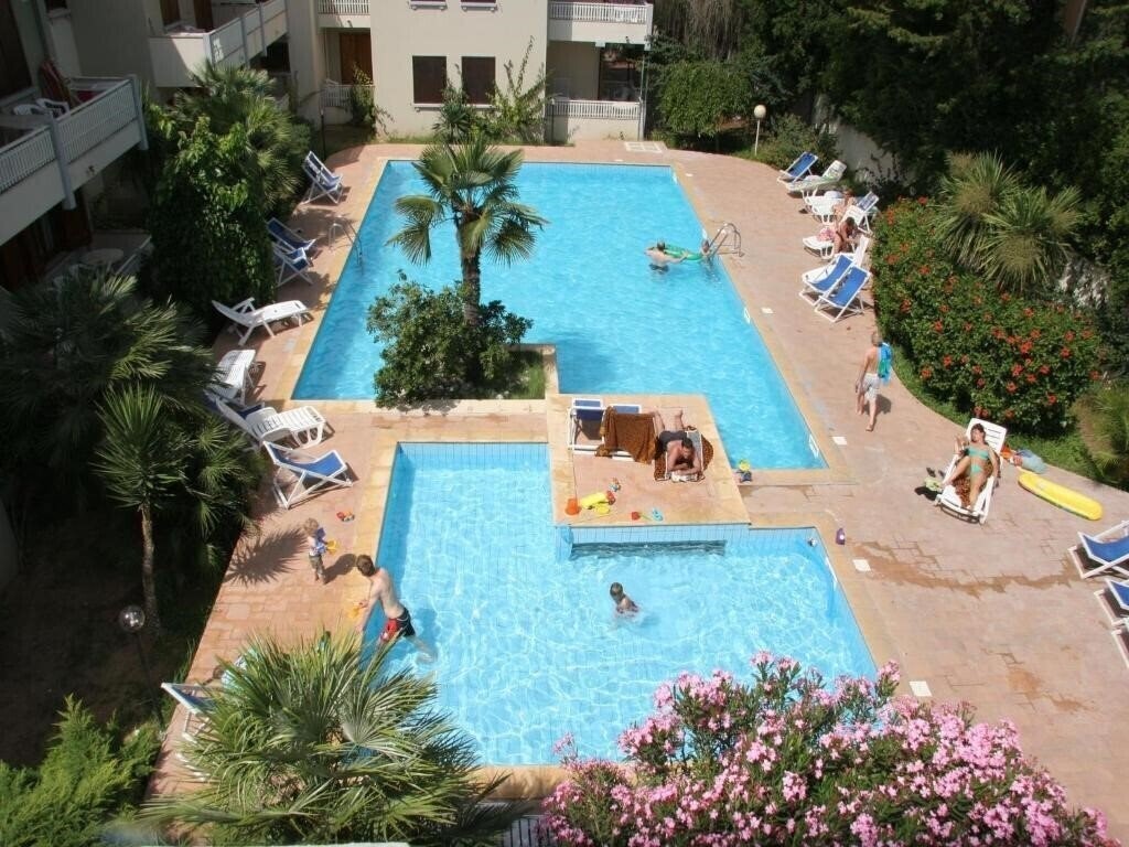Фотографія Residence Eucalipti 3*