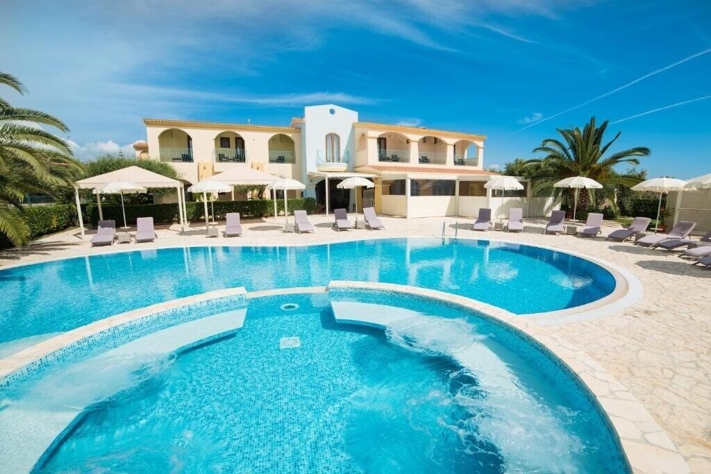 Готель Hotel Ristorante Il Vascello Costa Rei 4*