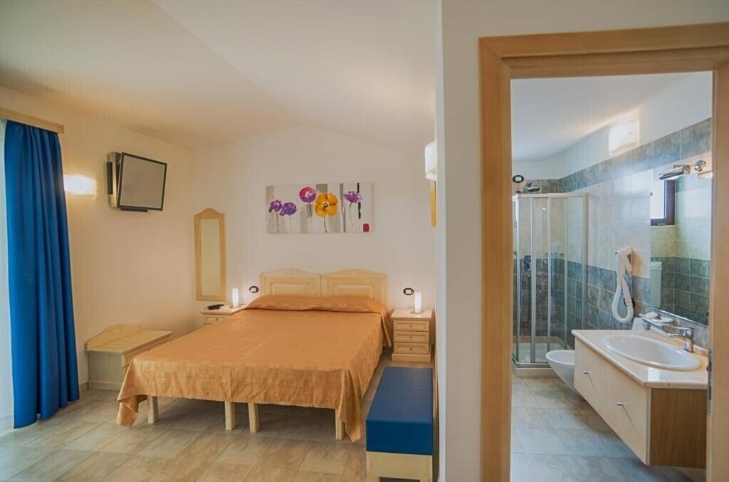 Фото Hotel Ristorante Il Vascello Costa Rei 4*