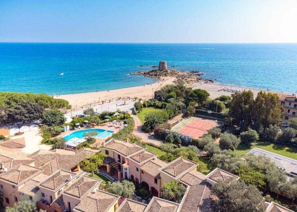 Готель Hotel La Torre Bari Sardo 4*