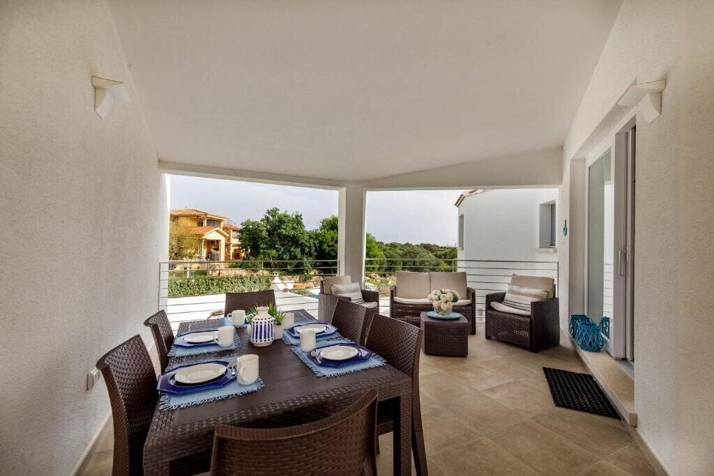 Картинка Caneis Apartments 4*