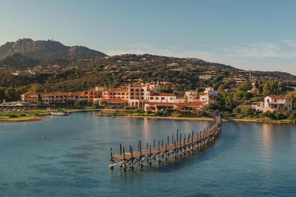 Отель Cala di Volpe a Luxury Collection Hotel Costa Smeralda 5*