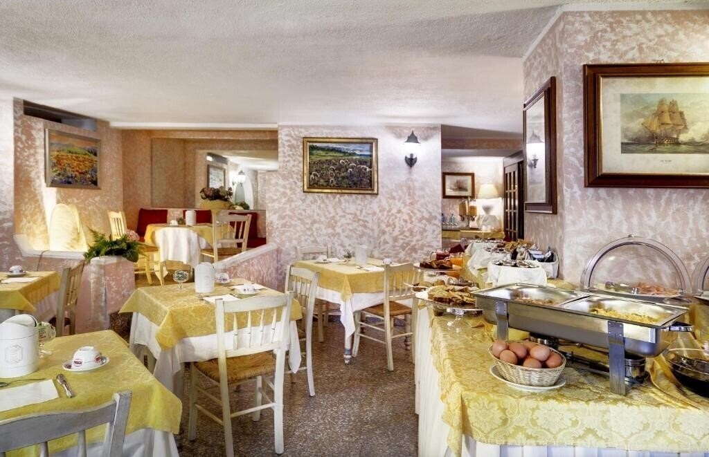 Изображение Colonna Palace Hotel Mediterraneo 4*