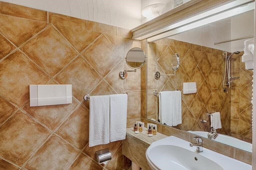 Фотография Colonna Resort Country & Sporting Club 4*