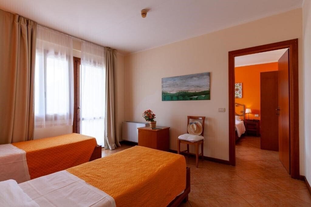 Фото iH Hotels Villasimius Le Zagare Resort 4*