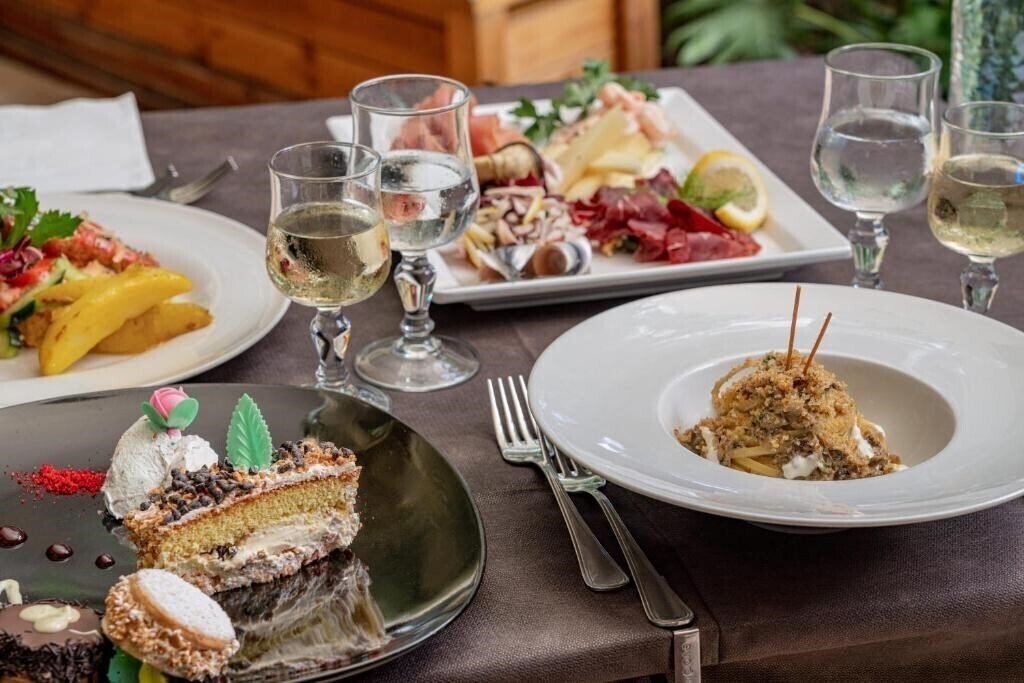 Картинка Palmasera Village Resort 4*