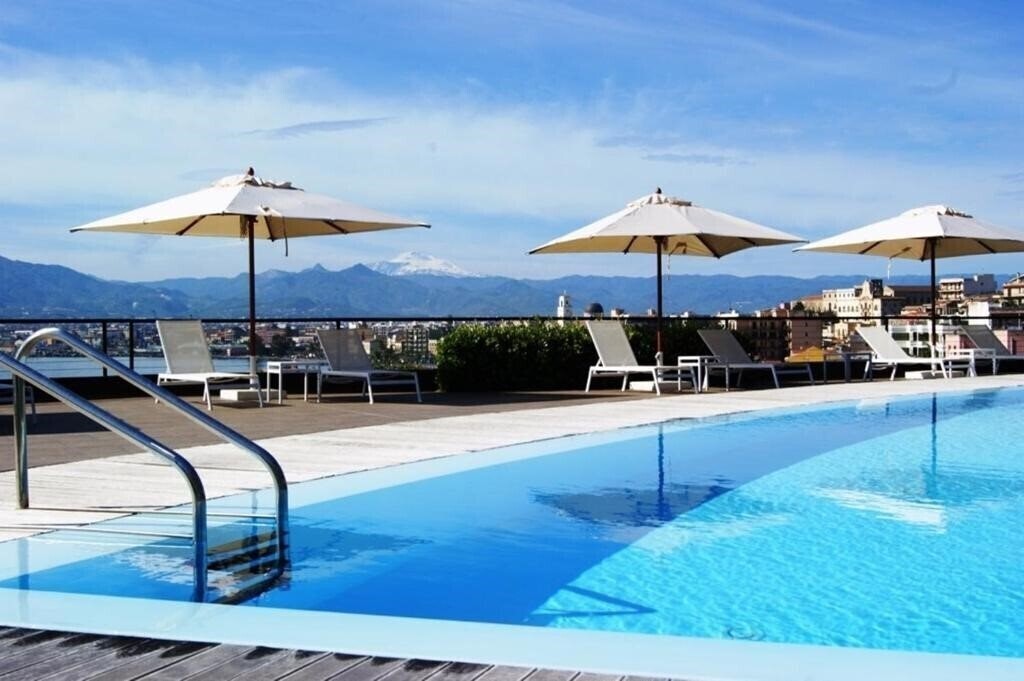 Отель Eolian Milazzo Hotel 4*