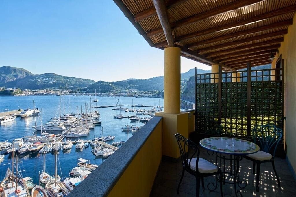 Фото Hotel A Pinnata Lipari 4*