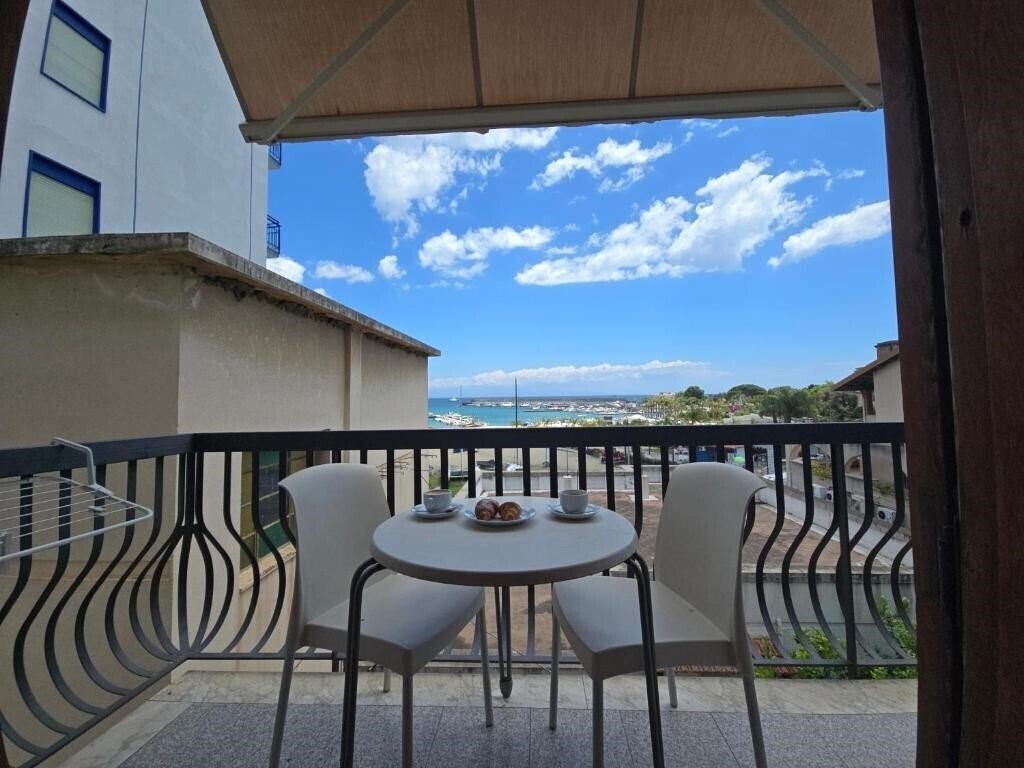 Зображення Aparthotel Kalaskiso 3*