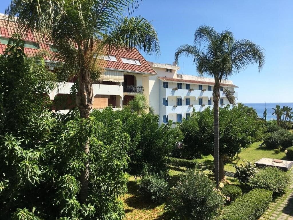 Отель Hotel Baia Degli Dei 3*