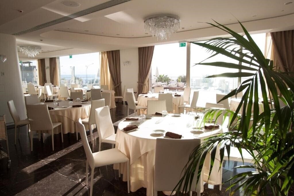Изображение Main Palace Hotel 4*
