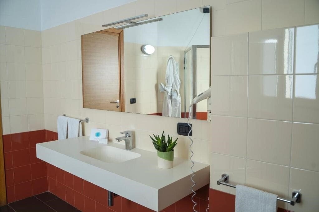 Фото VOI Baia di Tindari Resort 4*