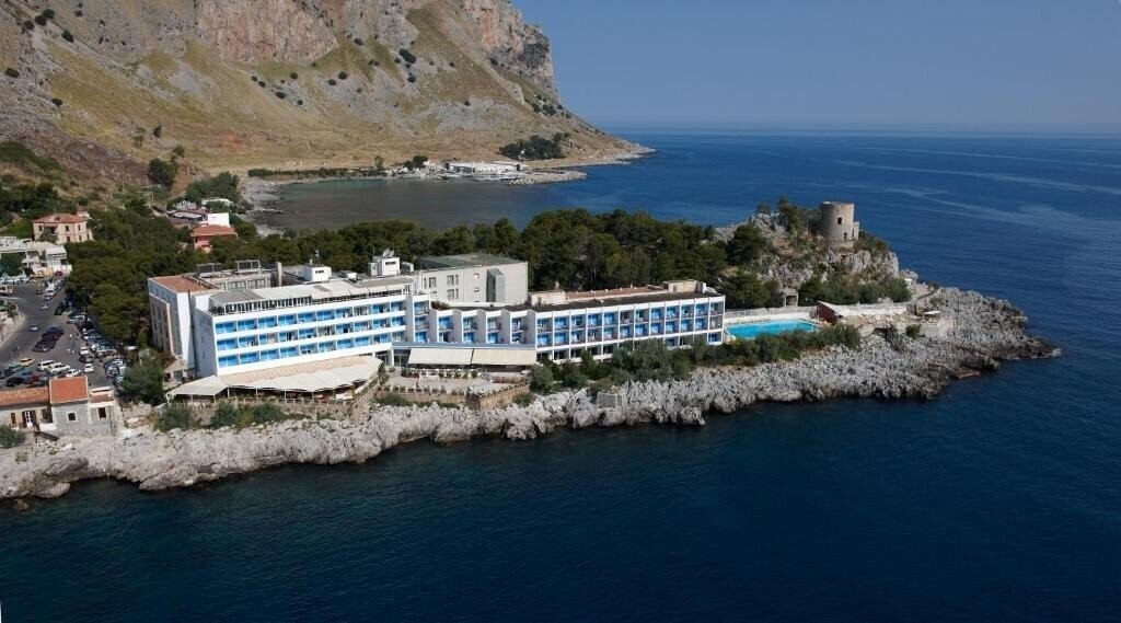 Отель Splendid La Torre Hotel 4*
