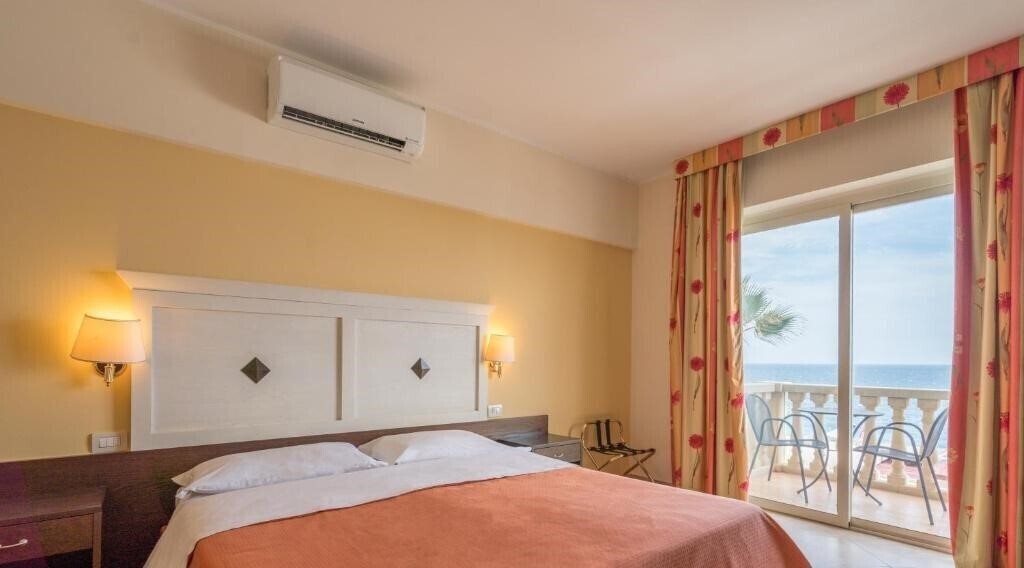 Фото Hotel Orizzonte 4*