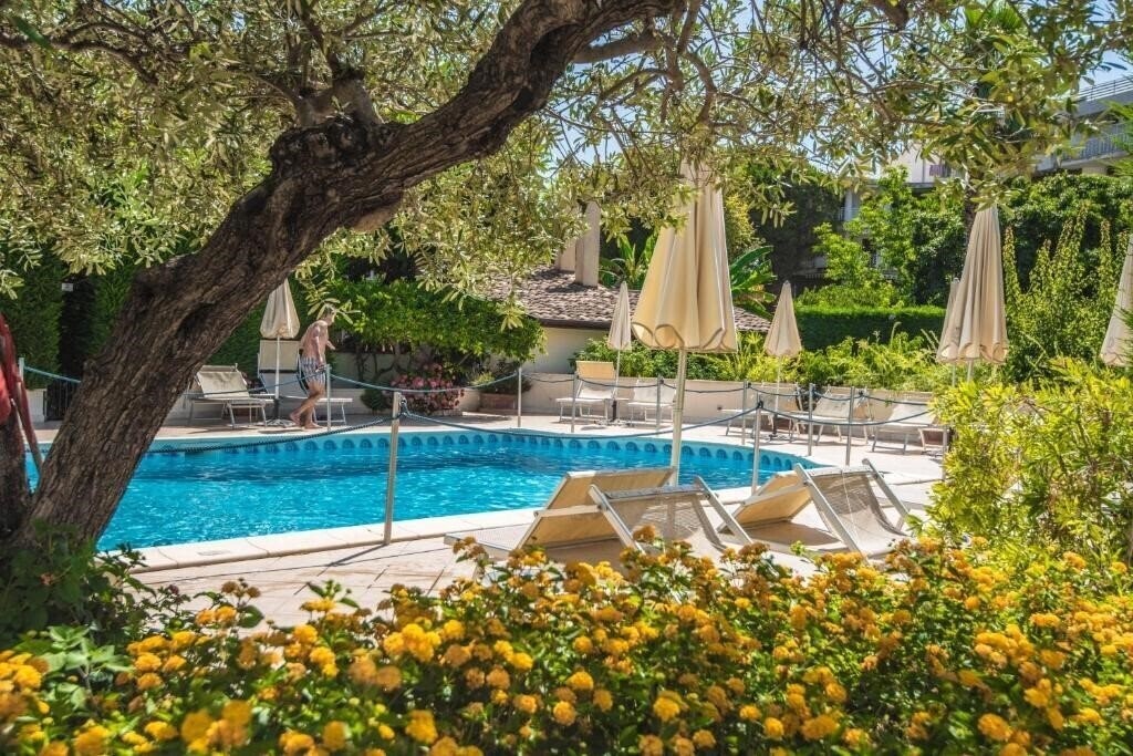 Изображение Villa Daphne 4*