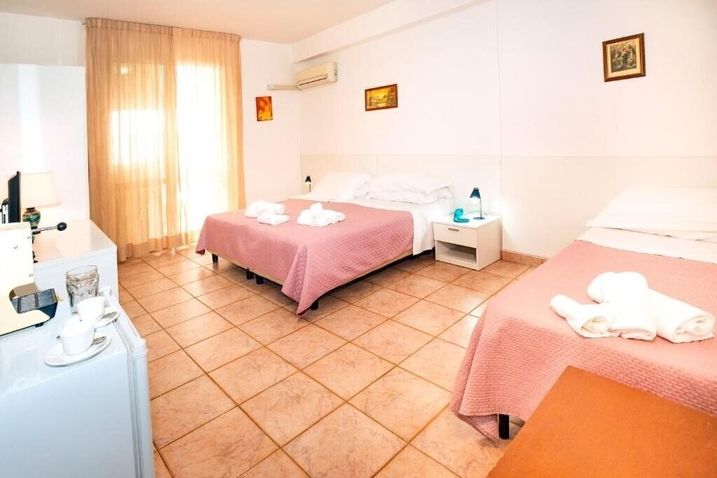 Фото Fernanda Hotel 3*